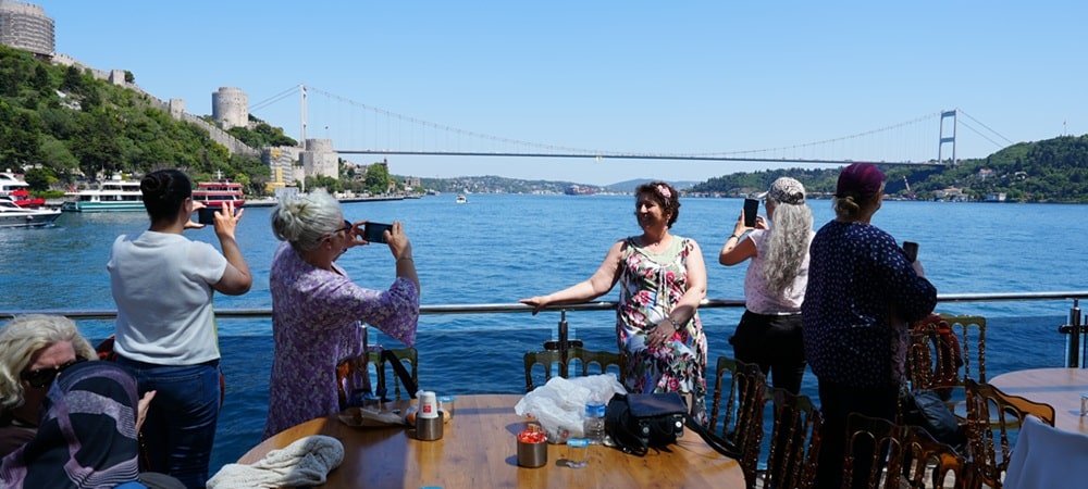 Maltepeliler İstanbul Boğazı’nda mavi yolculuğa çıktı
